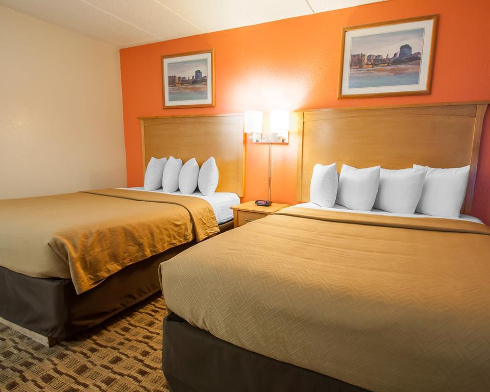 Lodge Econo Kansas Downtown North *