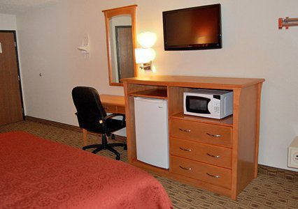 Lodge Econo Kansas Downtown North